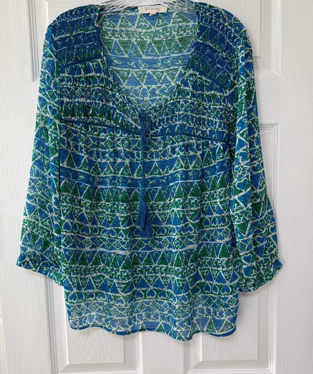 Two by Vince Camuto Women's Sheer Long Sleeve Top Size Large.